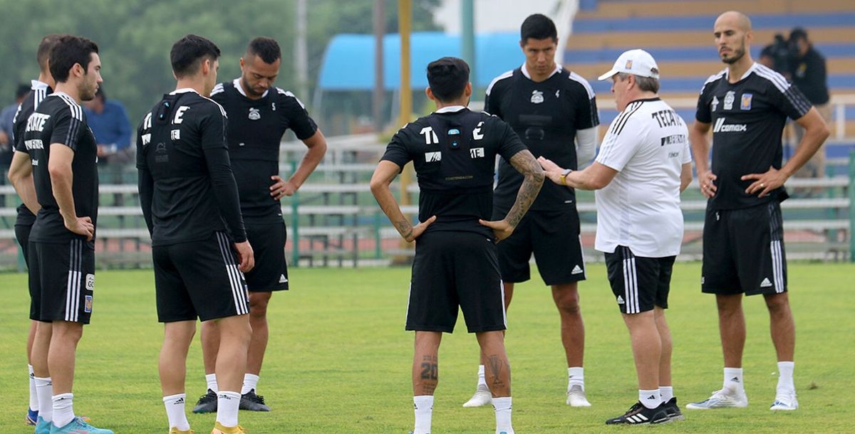 Tigres trabajó a full en las canchas del Polideportivo de la UANL