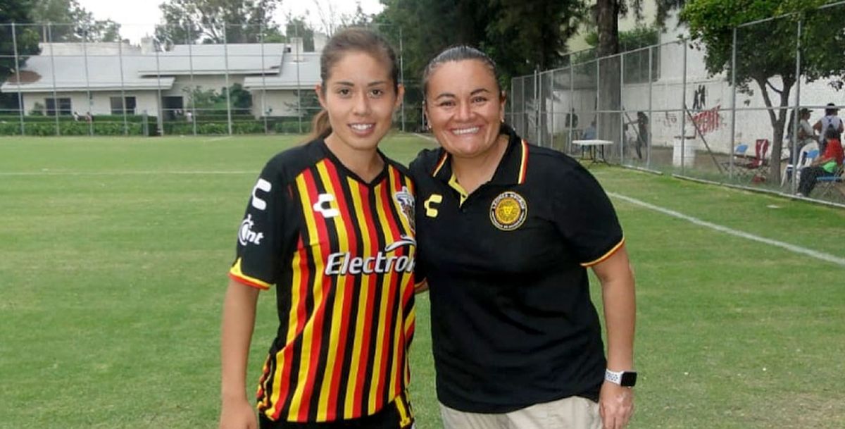 Leonas enjauladas